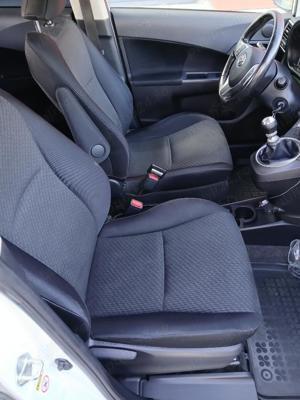 Persoana fizica:  Toyota Verso S,1,4 D -4D. - imagine 8