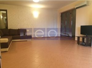 VILA 300MP | SISESTI | COMPLET RENOVATA | CURTE | 4 LOCURI DE PARCARE - imagine 2