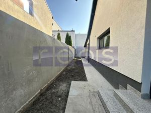 Vila 4 camere | Curte |  Zona Barbu Vacarescu  | Loc de parcare | - imagine 4