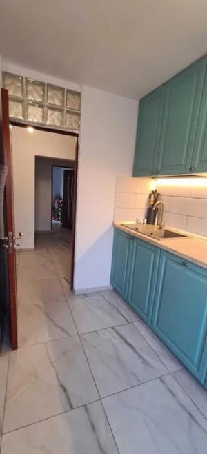 Apartament de 3 camere ( REVOVAT-CU CENTRALA )-Brancoveanu 500 m MENTROU