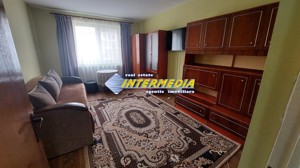 Garsoniera de inchiriat in Alba Iulia zona Cetate Piata etaj intermediar 