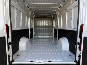 Fiat Ducato 2025 Maxi Van L5H2 15mc 2.2D 140CP 350Nm MT6 cul 549 White Ducato AutoSiena - imagine 12