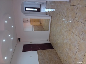 Închiriez 2 spații comerciale, zona centrala  - imagine 2