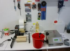 Masina imbuteliat ulei de peste