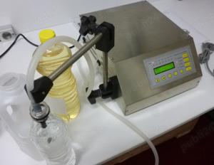 Masina imbuteliere lichide necarbonatate