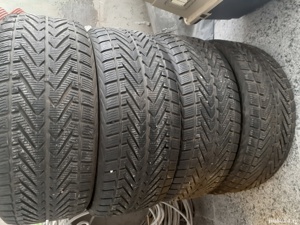 Vand 4 cauciucuri iarna 275-45-R20