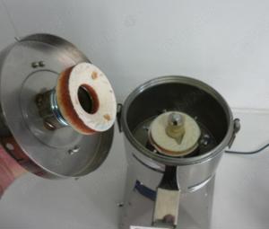 Masina unt de arahide, pasta susan, tahini