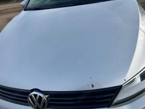 Vand urgent Volkswagen Jetta 1.6 motorina 2014 - 4000 euro - imagine 8