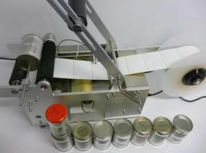 Masina etichetat borcane