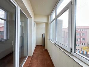 Închiriez apartament 2 camere  - imagine 6