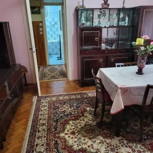 Vând apartament 2 camere , zona Dâmbovița  - imagine 5