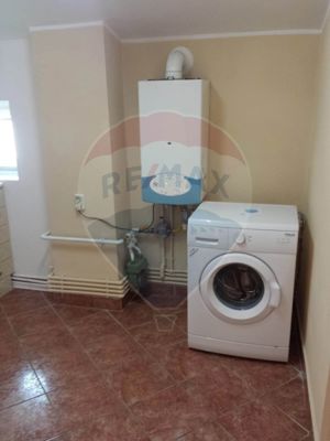 Clădire birouri /Sediu firmă de vânzare - Piața Centrală Galați - imagine 16