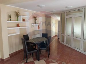 Clădire birouri /Sediu firmă de vânzare - Piața Centrală Galați - imagine 9