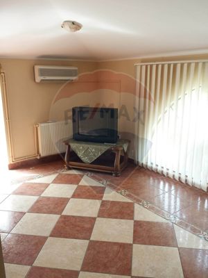 Clădire birouri /Sediu firmă de vânzare - Piața Centrală Galați - imagine 13