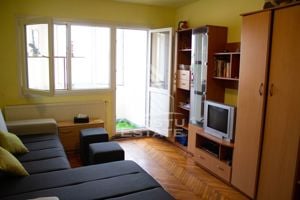 Apartament cu o camera, centrala proprie ,zona Steaua - imagine 2