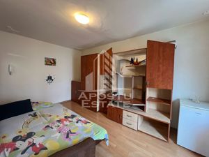 Apartament cu o camera, aer conditionat ,zona Badea Cartan - imagine 2