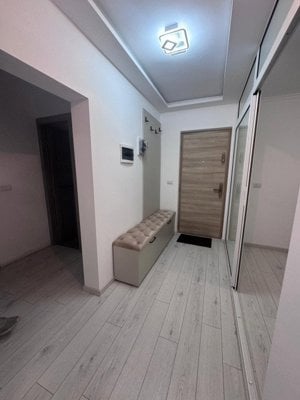 Apartament 3 camere, etj 1,  recent renovat, garaj inclus,   Radauti - imagine 6