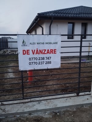 Vand casă pe parter cu 400 m teren