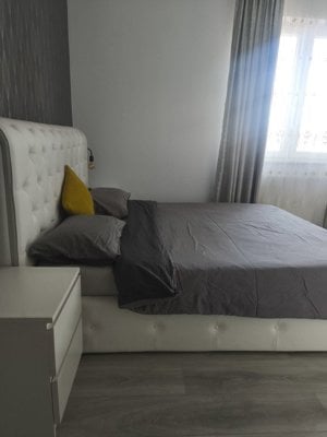 Apartament 4 camere de inchiriat, 100mp, etaj 3, centru Radauti - imagine 13