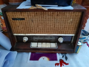 Vand Televizoare, Radiouri si Pick-up, pret negociabil