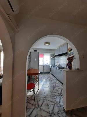 apartament decomandat ,3 camere, et. 1, centrala gaz, Primo, 400 euro - imagine 3