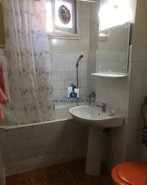 Vanzare Apartament 3 Decomandat Camere Berceni-Covasna - imagine 5