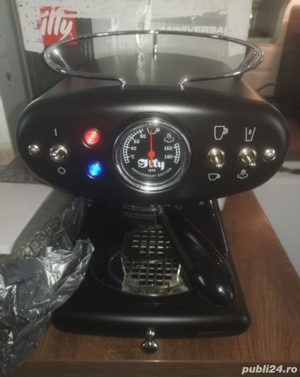 Vând Espresor Illy Francis-Francis! X1 Anniversary nou