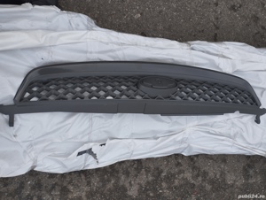  Grila fața radiator Fiesta