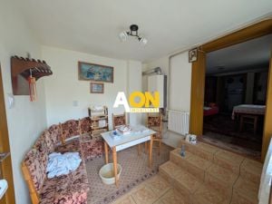 Casă cu 4 camere de vânzare în zona Barabant - imagine 9