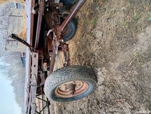 vand  sau schimb remorca  cu roata 5