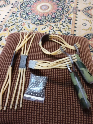 prastie cu bile si rezerve zgarciuri