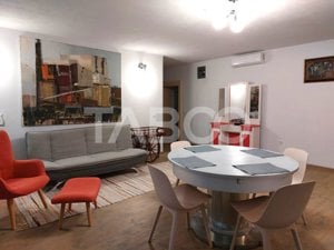 Apartament si Garsoniera la casa  4 camere 118 mpu central Cisnadie