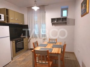 Apartament si Garsoniera la casa  4 camere 118 mpu central Cisnadie - imagine 6