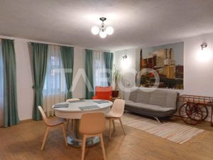 Apartament si Garsoniera la casa  4 camere 118 mpu central Cisnadie - imagine 2