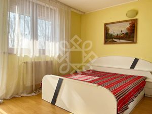 Vila de vanzare pe Malul Crisului, strada Facliei Oradea - imagine 12