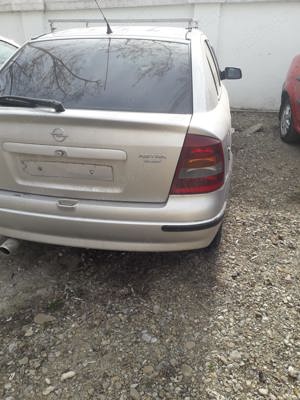 Vand / Dezmembrez Opel - imagine 5