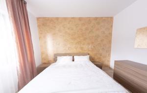 Apartament NOU de inchiriat - 70mp - etaj 2 - balcon - imagine 5