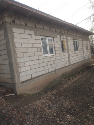 Casa de vânzare  - imagine 2