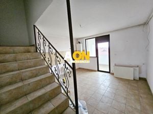 Apartament 5 camere, etaj 2+mansarda, 120 mp, semifinisat, Cetate