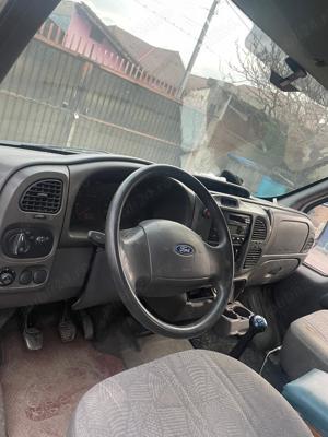 Vând autoutilitara marca Ford Transit - imagine 3