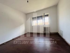 Apartament cu 2 camere decomandate la etajul 1, Santimbru - imagine 4