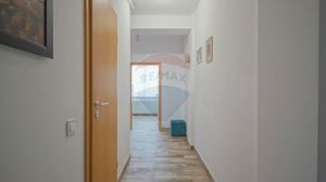 Apartament cu 3 camere de vânzare în zona Florilor - imagine 7