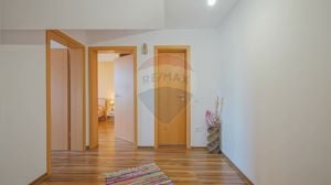 Apartament cu 3 camere de vânzare în zona Florilor - imagine 16