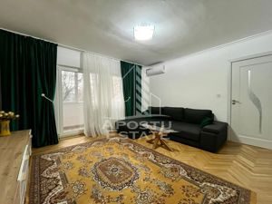 Apartament 3 camere, centrala proprie, zona Complexul studentesc