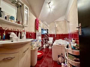 Duplex cu 4 camere situat la asfalt, in zona Planetelor - imagine 10