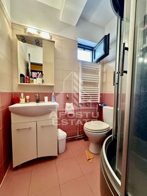 Duplex cu 4 camere situat la asfalt, in zona Planetelor - imagine 11