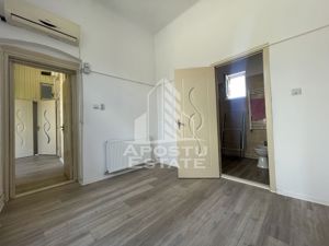 Apartament spatios patru camere Colegiul Banatean - imagine 4