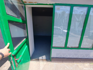 inchiriez vand spatiu comercial