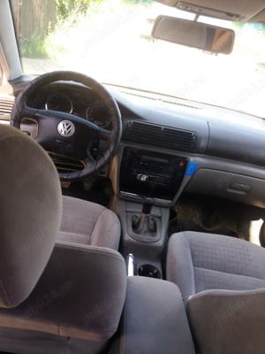 Volkswagen Passat 1,6 benzină din 2002 - imagine 3