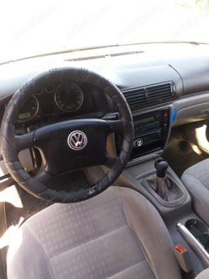 Volkswagen Passat 1,6 benzină din 2002 - imagine 4